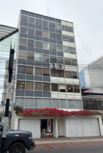 Pintado integral de edificio corporativo