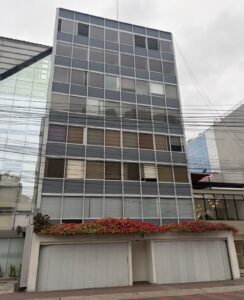 Pintado integral de edificio corporativo