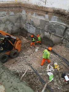 Construcción de Piscina y Jardín