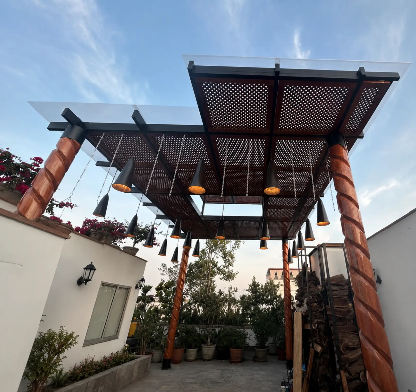 Sol y Sombra con estructura metálica